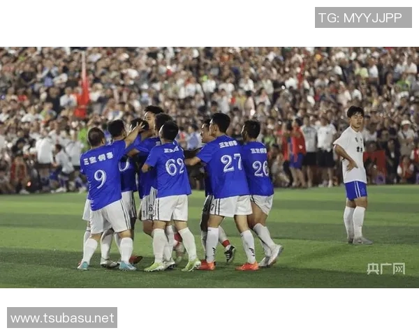 众多足球明星齐聚贵州共襄盛举点燃球迷热情