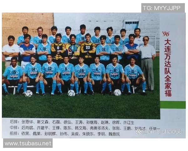 回顾当年那些风靡一时的足球明星与他们的辉煌瞬间 回顾当年那些风靡一时的足球明星与他们的辉煌瞬间