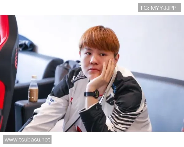 成都足球队在钻石联赛中的实力展现与未来发展潜力分析 成都足球队在钻石联赛中的实力展现与未来发展潜力分析