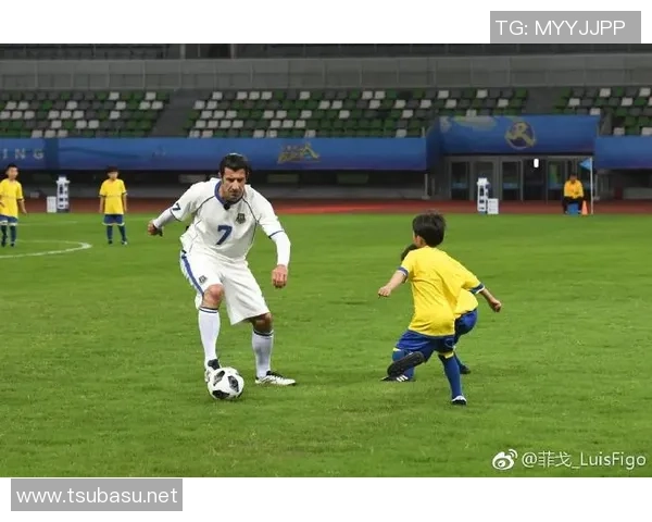 足球明星跨界综艺影视攻略揭秘娱乐圈新风潮与球场魅力的完美结合 足球明星跨界综艺影视攻略揭秘娱乐圈新风潮与球场魅力的完美结合